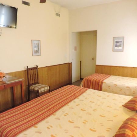 Hotel Galicia Trelew Eksteriør billede