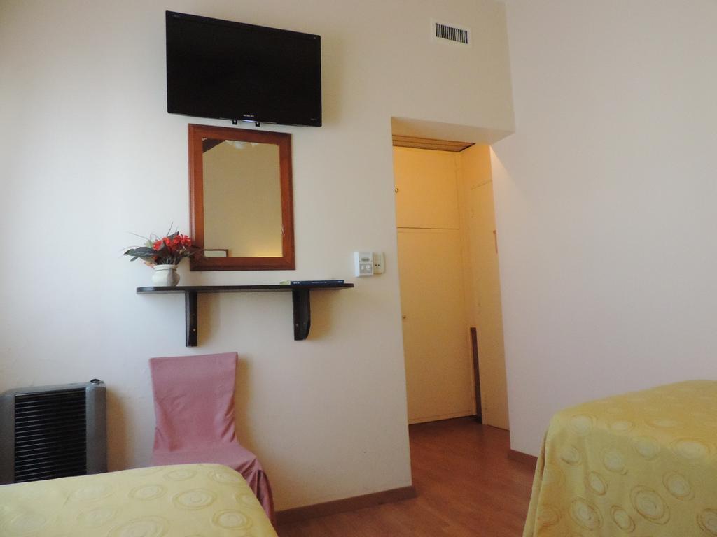 Hotel Galicia Trelew Eksteriør billede